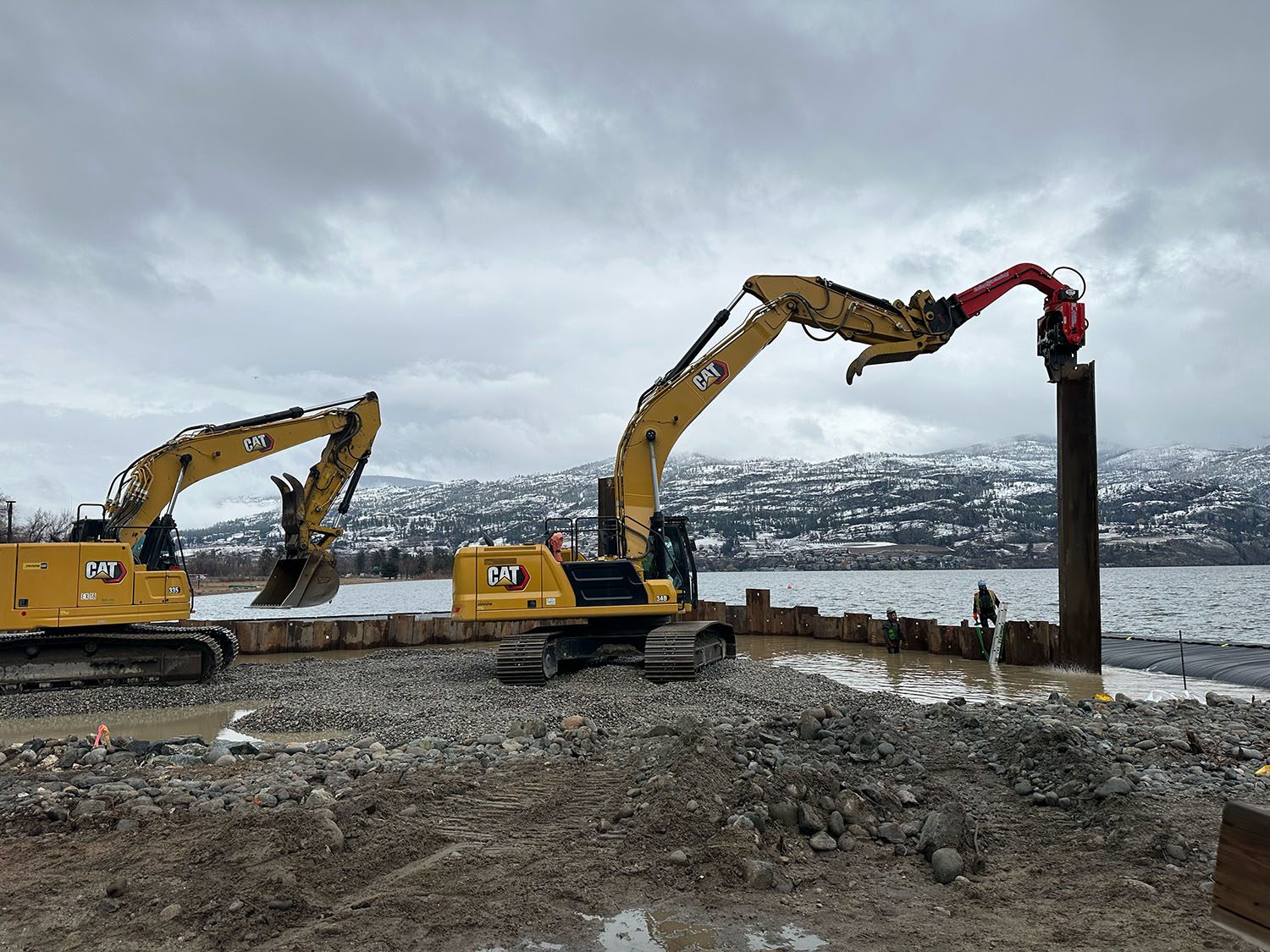 Sterling Auto Tilt Hammer Pile Driving