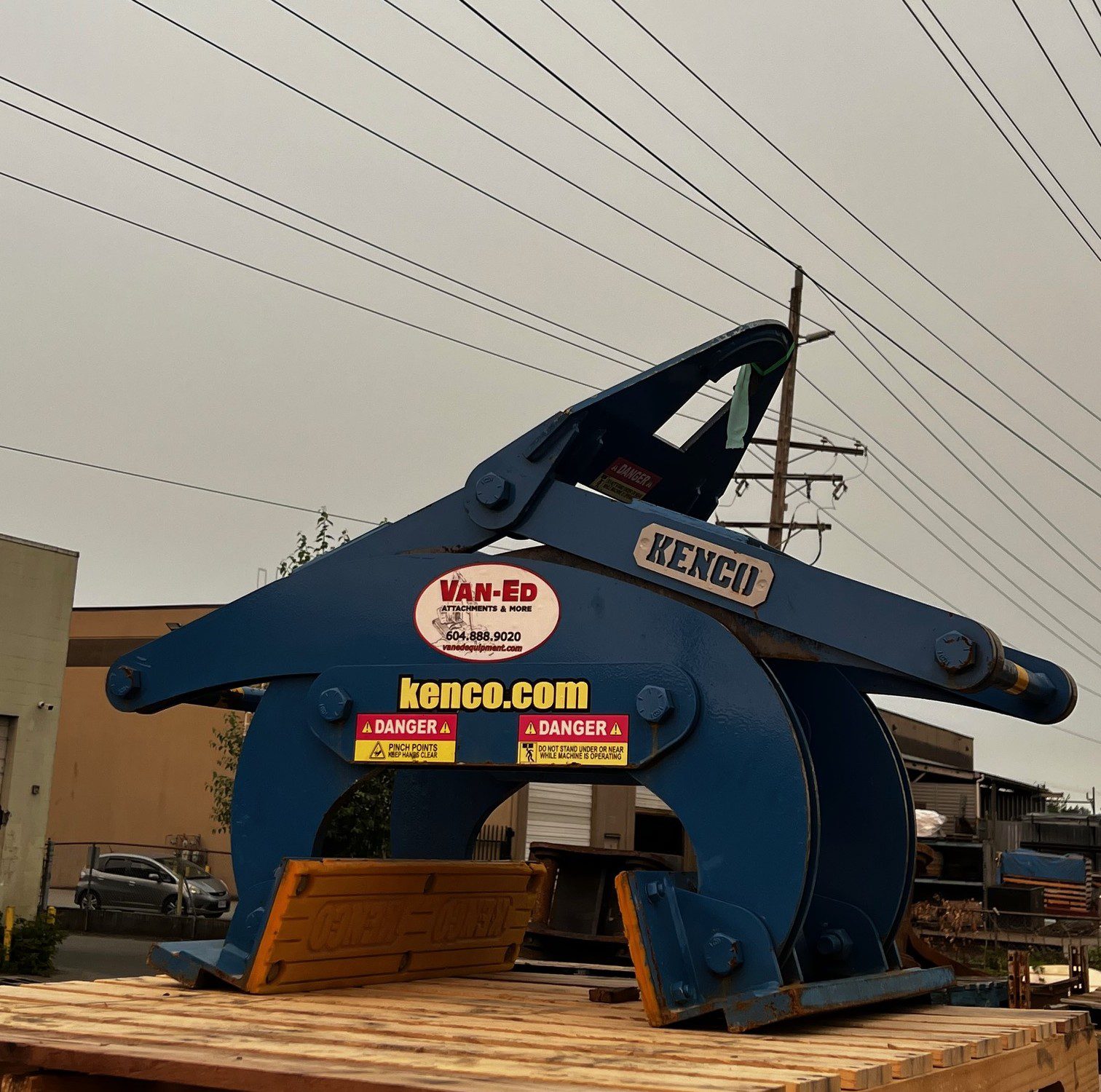 Kenco KL9000 Jersey Barrier Lifter Physical Lifters